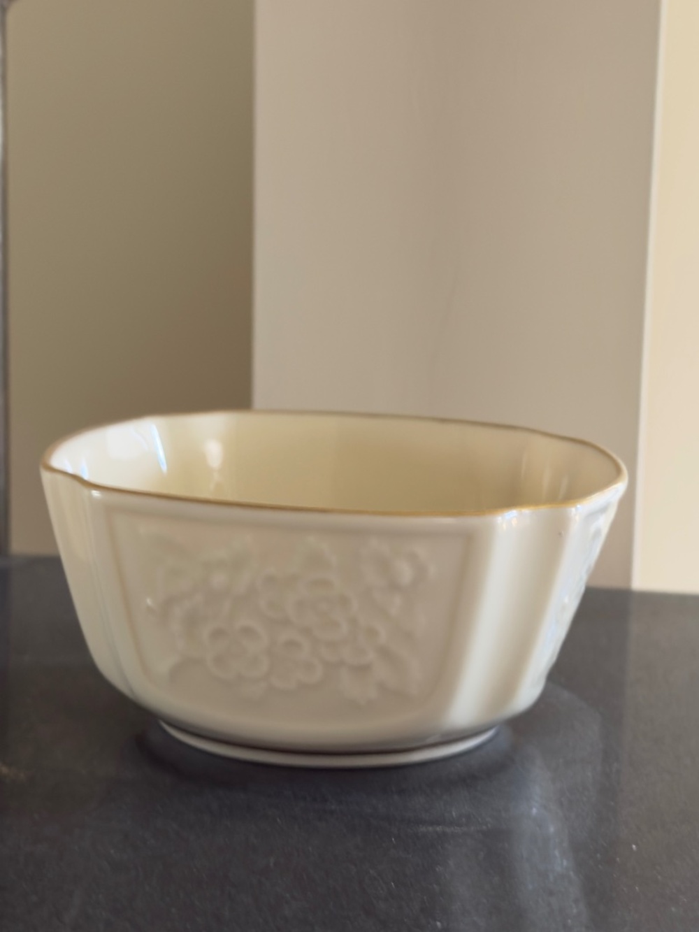 Vintage Lenox Ivory Porcelain Leaf Shell Decorative Bowl